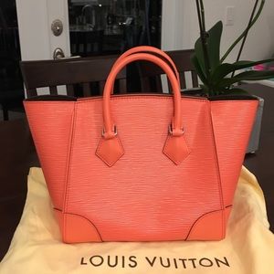 Louis Vuitton Phenix PM in Epi Leather